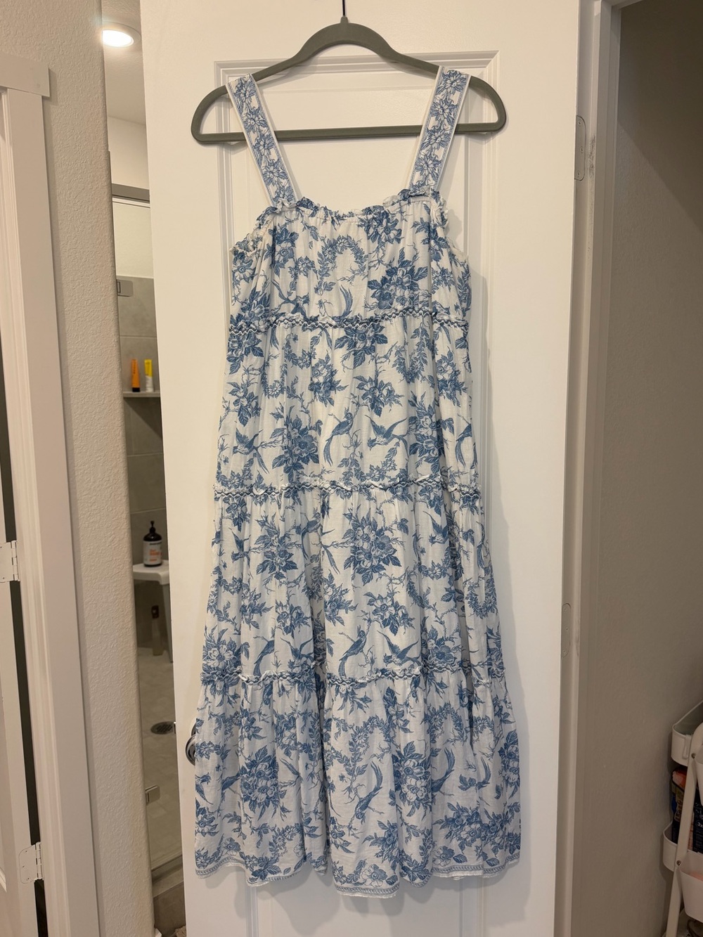 Max Studio Blue and White Floral Tiered Midi Dress